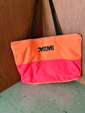 Vintage neon orange pink bag Bagsac with 1990’s